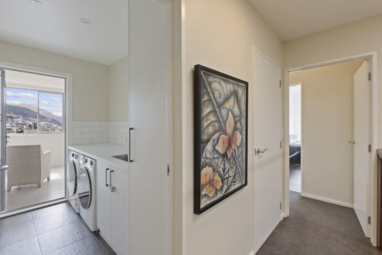Photo of property in 75 Hensman Road, Queenstown, 9300