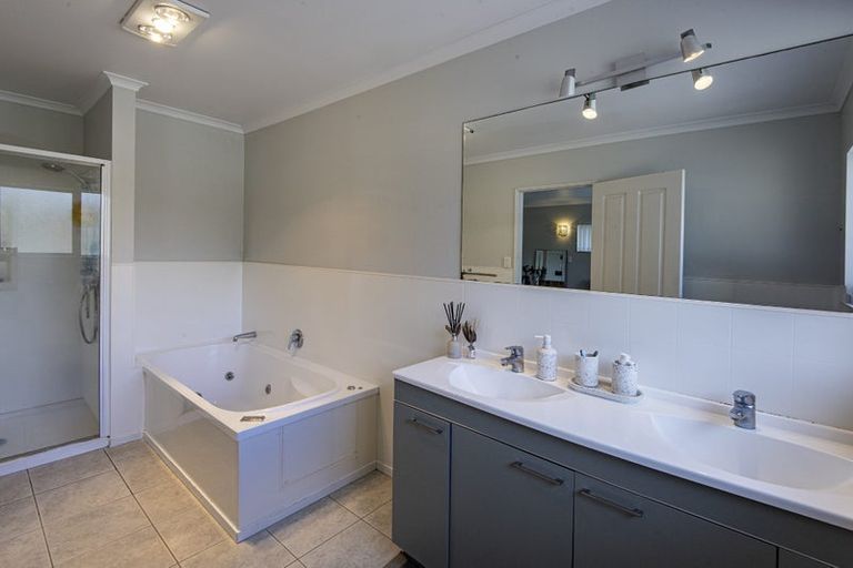 Photo of property in 17 Garden Court, Woodhill, Whangarei, 0110