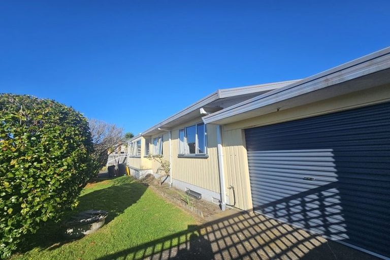 Photo of property in 2 Parewaitai Court, Papamoa Beach, Papamoa, 3118
