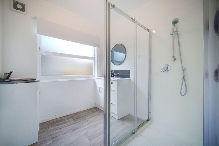 Photo of property in 19 Normandy Place, Henderson, Auckland, 0610