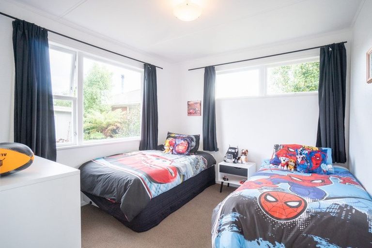 Photo of property in 2 Purnell Court, Awapuni, Palmerston North, 4412