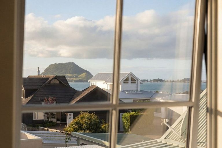 Photo of property in 16 Hinewa Road, Otumoetai, Tauranga, 3110