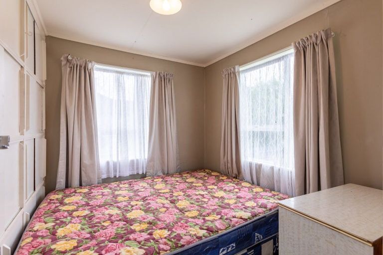 Photo of property in 10 Collett Street, Dannevirke, 4930