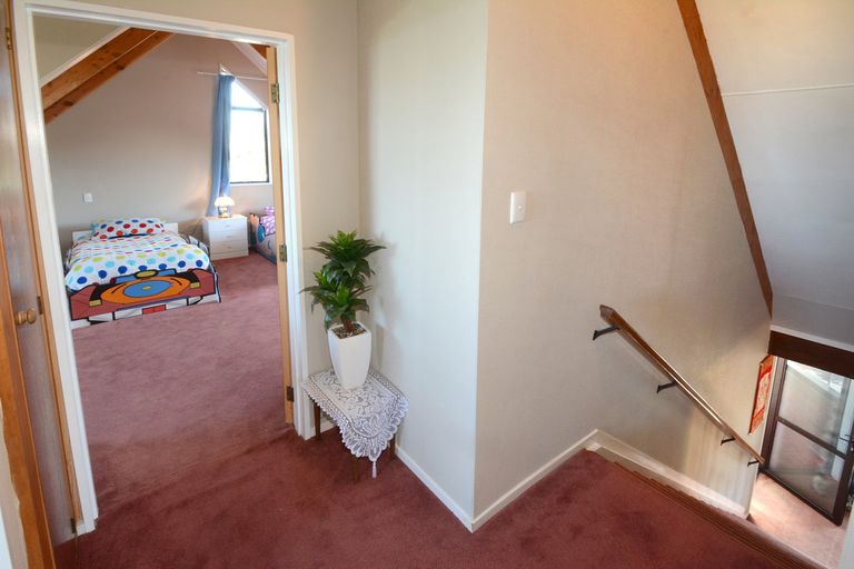 Photo of property in 326 Highcliff Road, Highcliff, Dunedin, 9013