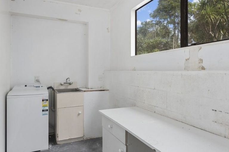 Photo of property in 74 Carlisle Road, Browns Bay, Auckland, 0632