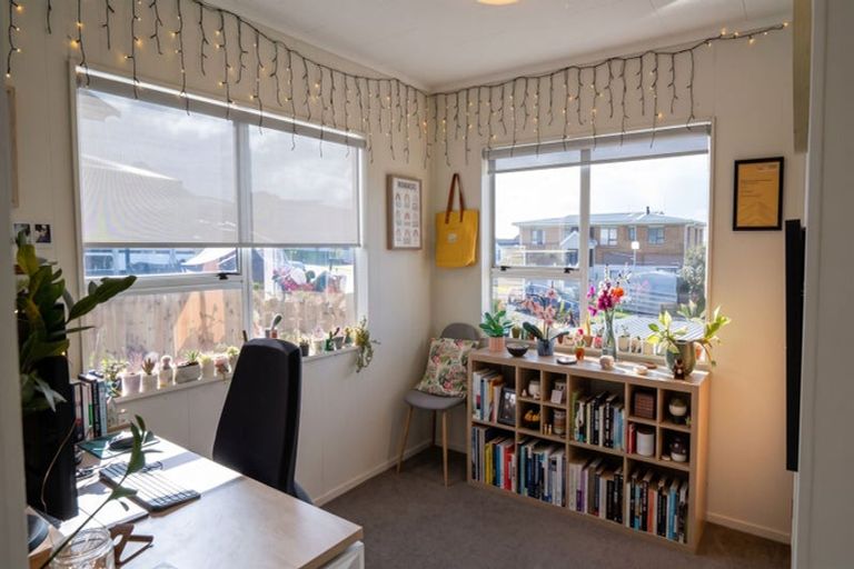 Photo of property in 3 Awatere Place, Snells Beach, 0920