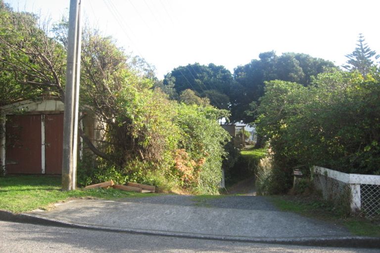Photo of property in 54 Ames Street, Paekakariki, 5034