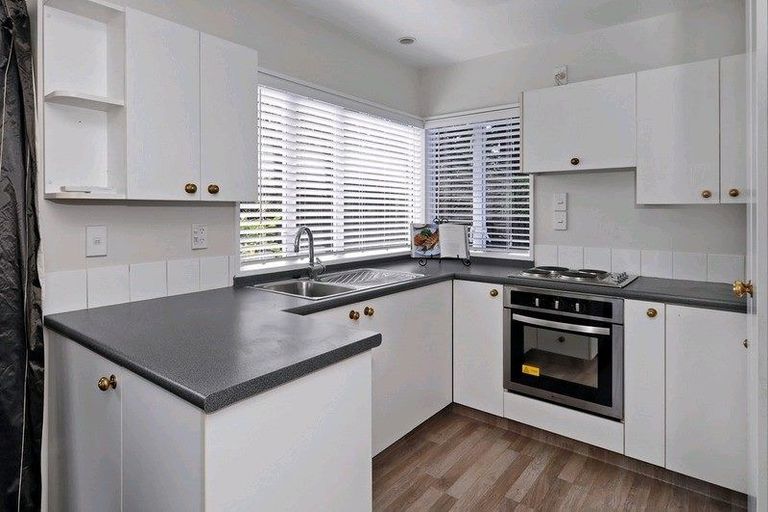 Photo of property in 22a Hay Street, Bromley, Christchurch, 8062