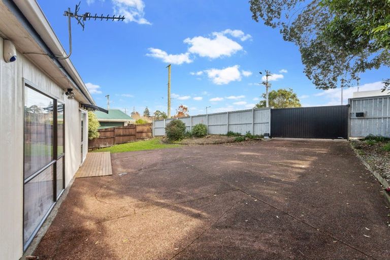 Photo of property in 161 Don Buck Road, Massey, Auckland, 0614