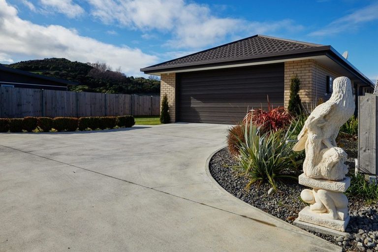 Photo of property in 18 Greenburn Way, Kaikoura Flat, Kaikoura, 7371
