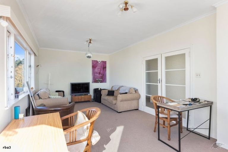 Photo of property in 11 Maarama Crescent, Aro Valley, Wellington, 6021