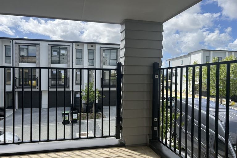 Photo of property in 73 Settlers Avenue, Hobsonville, Auckland, 0618