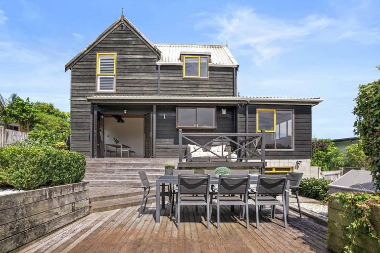 Photo of property in 1/21 Clovelly Road, Bucklands Beach, Auckland, 2012