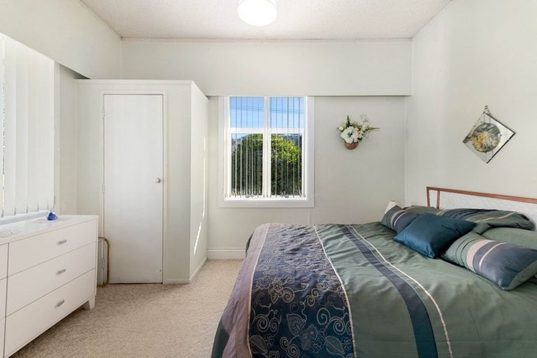 Photo of property in 40 Kawaha Point Road, Fairy Springs, Rotorua, 3015