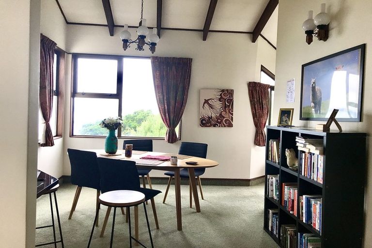 Photo of property in 52 Homebush Road, Khandallah, Wellington, 6035