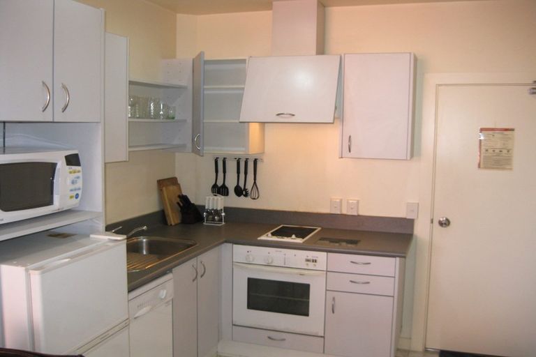 Photo of property in Terrace Tower Apartments, 8c/126 The Terrace, Wellington Central, Wellington, 6011