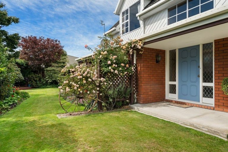Photo of property in 32 Townshend Crescent, Halswell, Christchurch, 8025
