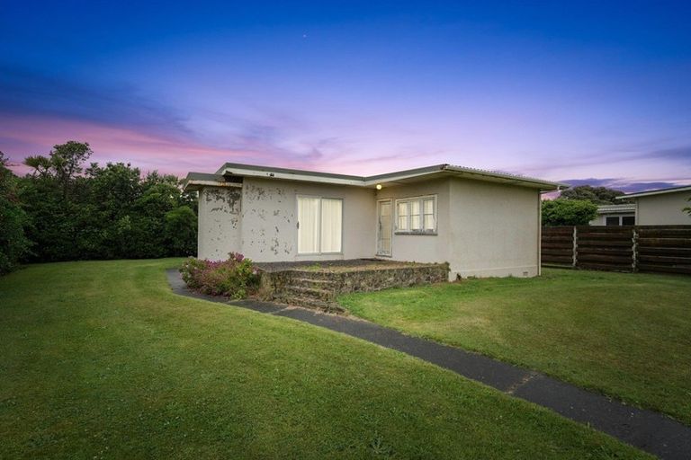 Photo of property in 70 Moana Street, Otaki Beach, Otaki, 5512