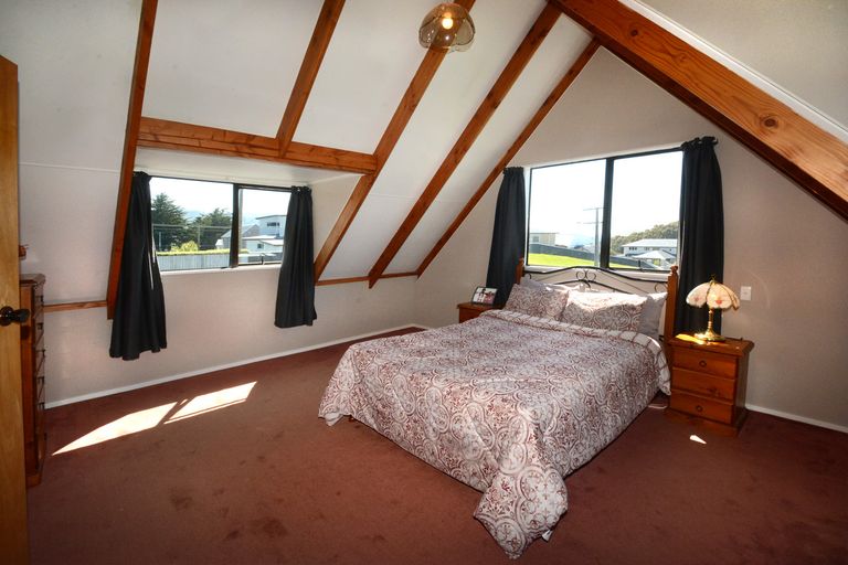 Photo of property in 326 Highcliff Road, Highcliff, Dunedin, 9013