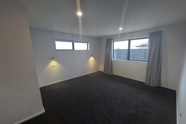 Photo of property in 5 Witte Street, Woodend, 7610