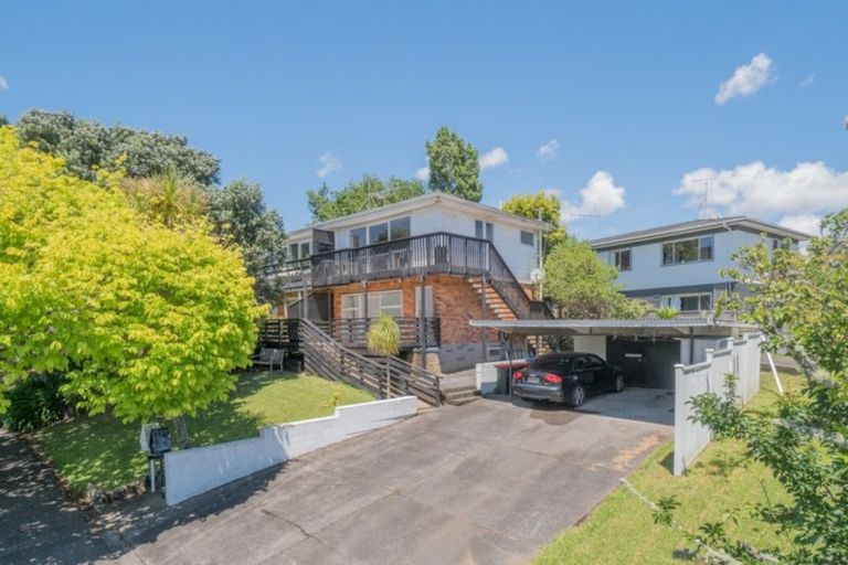 Photo of property in 2/1 Cruickshank Crescent, Meadowbank, Auckland, 1072