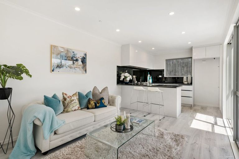 Photo of property in 89a Weldene Avenue, Glenfield, Auckland, 0629