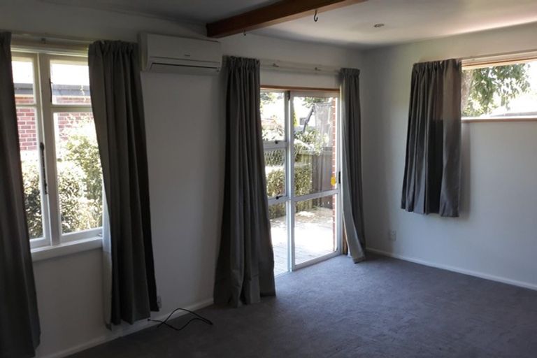 Photo of property in 14 Staveley Street, Avonhead, Christchurch, 8042