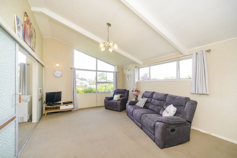 Photo of property in 30 Kennedy Avenue, Feilding, 4702