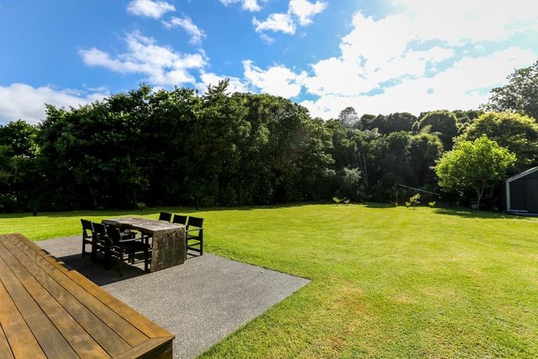 Photo of property in 23c Arden Place, Oakura, 4314