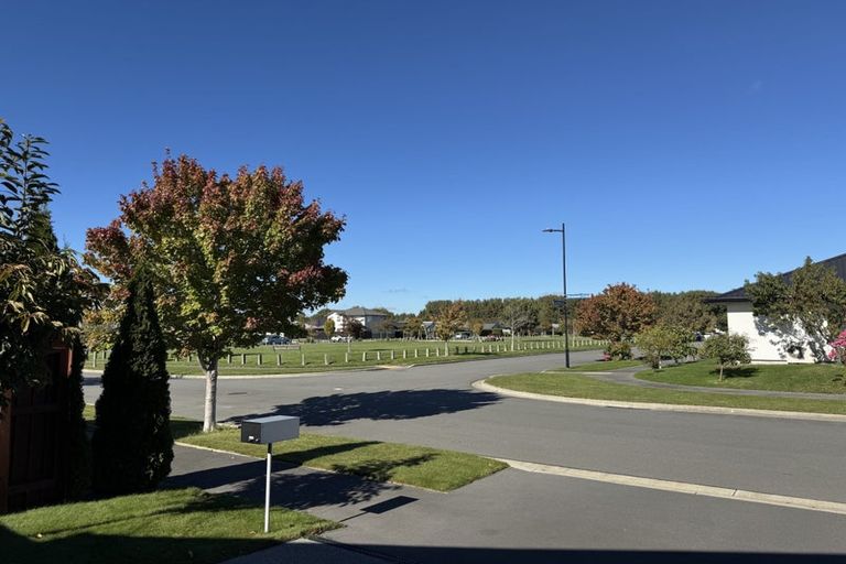 Photo of property in 8 Bradwell Crescent, Halswell, Christchurch, 8025