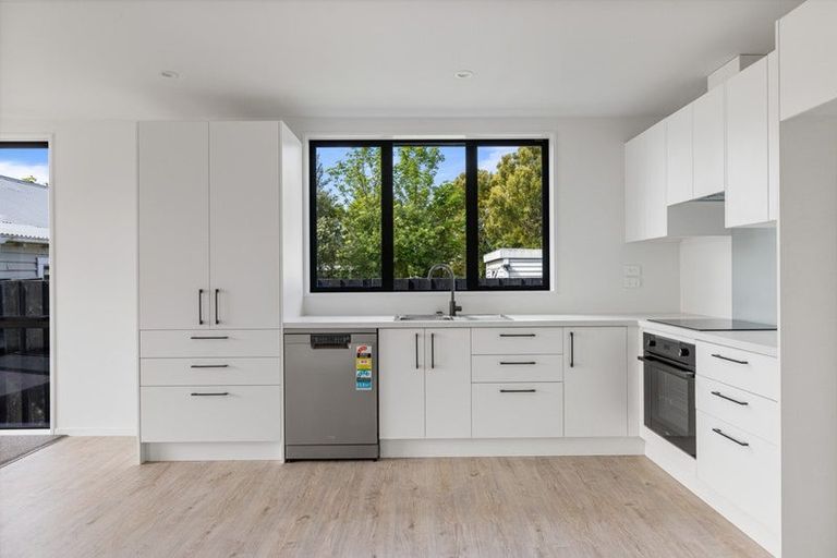 Photo of property in 98a Milton Street, Somerfield, Christchurch, 8024