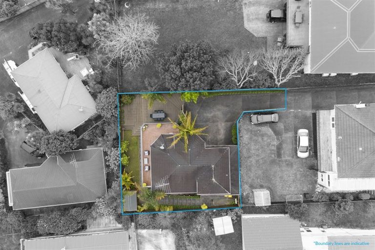 Photo of property in 2/40 Carlisle Road, Browns Bay, Auckland, 0630