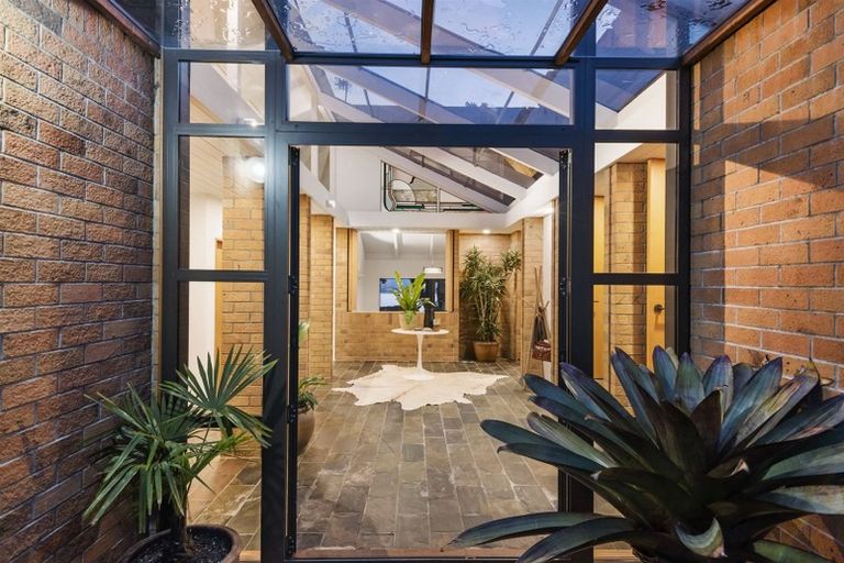 Photo of property in 56a Rangatira Road, Beach Haven, Auckland, 0626