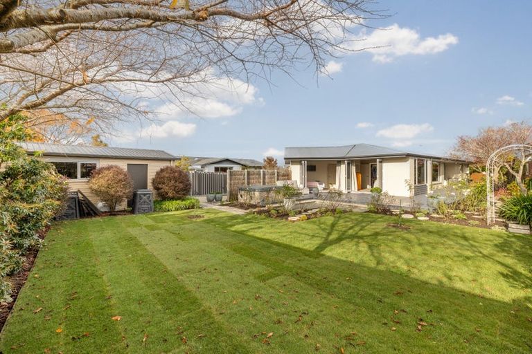 Photo of property in 36 Harrowdale Drive, Avonhead, Christchurch, 8042