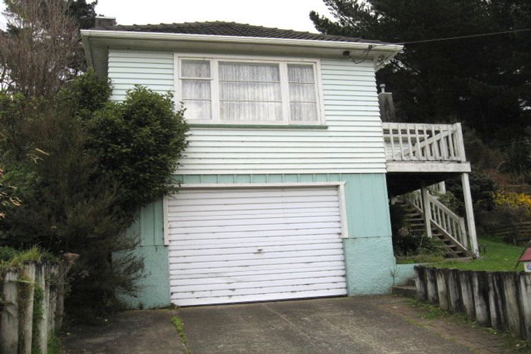 Photo of property in 111 Wellington Road, Wainuiomata, Lower Hutt, 5014