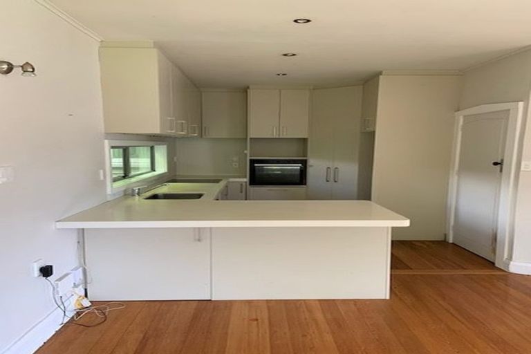 Photo of property in 16 Grange Street, Hillsborough, Christchurch, 8022