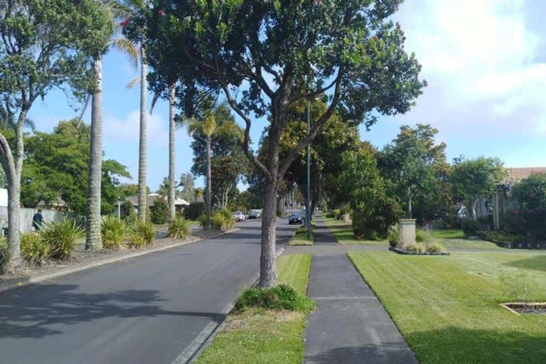 Photo of property in 15 Syracuse Place, Albany, Auckland, 0632