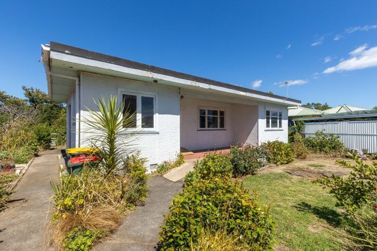 Photo of property in 359 Saint Aubyn Street, Moturoa, New Plymouth, 4310