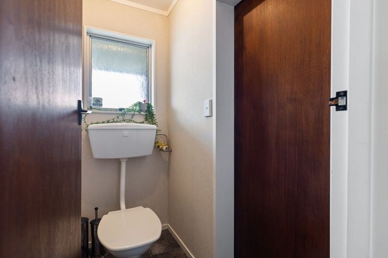 Photo of property in 10 Avon Street, Rongotea, 4476