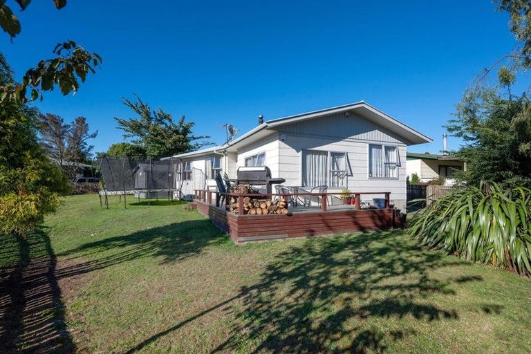 Photo of property in 18 Sequoia Crescent, Owhata, Rotorua, 3010