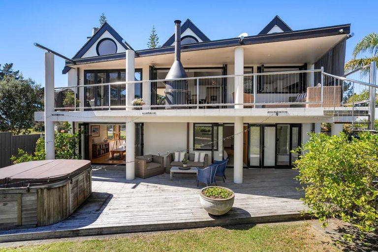 Photo of property in 6 Vista Paku, Pauanui, Hikuai, 3579