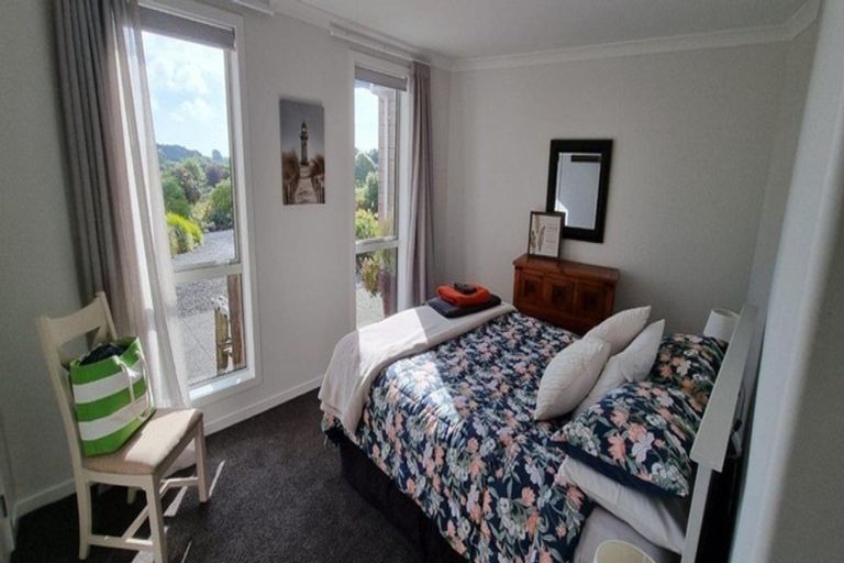 Photo of property in 9 Waipuna Grove, Levin, 5571