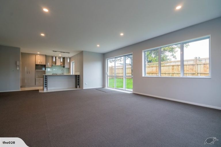 Photo of property in 24a Bradbury Road, Botany Downs, Auckland, 2010