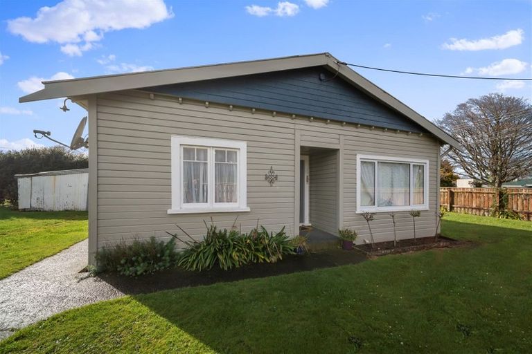 Photo of property in 2 York Street, Eltham, 4322
