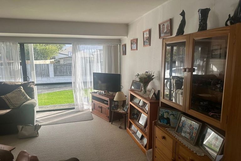 Photo of property in 2/4 Weiti Road, Orewa, 0931