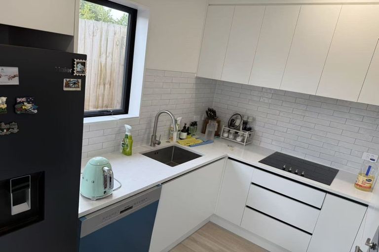 Photo of property in 49b Vera Road, Te Atatu South, Auckland, 0610