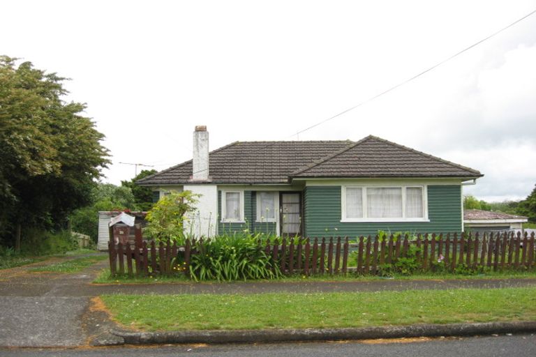 Photo of property in 23 Freyberg Crescent, Pukekohe, 2120