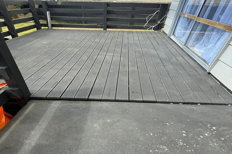 Photo of property in 1/42 Moncrieff Avenue, Clendon Park, Auckland, 2103