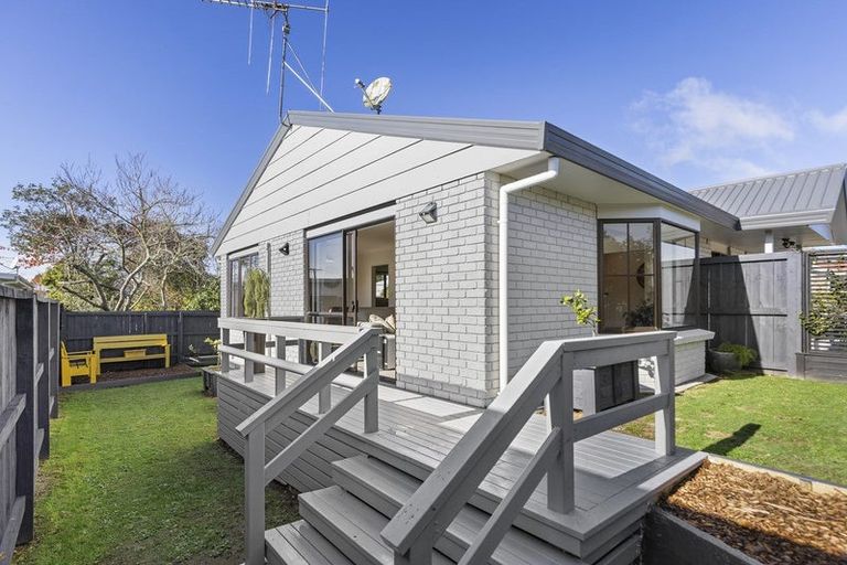 Photo of property in 36b Clare Street, Cambridge, 3434