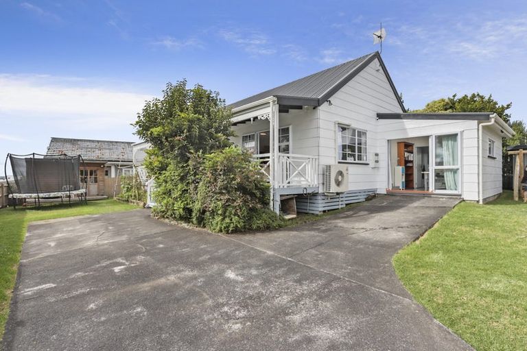 Photo of property in 2/56 James Laurie Street, Henderson, Auckland, 0612